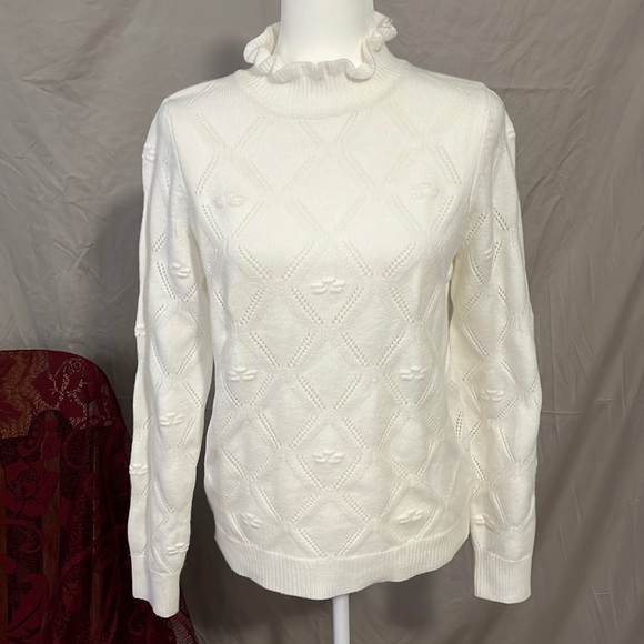 Nanette Lepore Sweaters - Nanette Lepore white patterned sweater Size M New without tags
